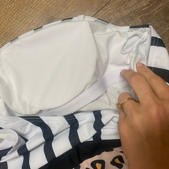 💕 2 For $10 Striped/Leopard One-Shoulder 1 Piece Swimsuit Size XL - Picture 4 of 4